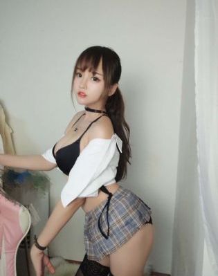 被偷听心声后,京圈大小姐对我当众求婚