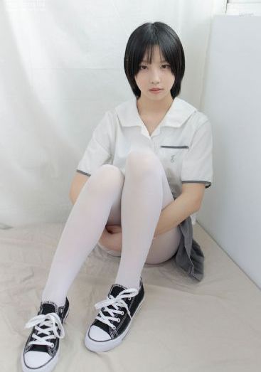 沉沦锦年如初见