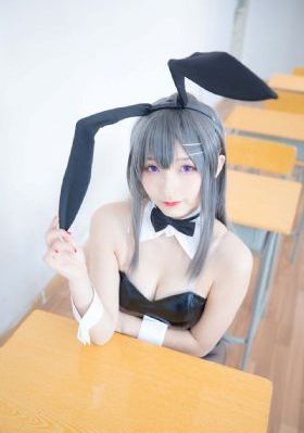 重生后，我果断退婚转嫁冷面教官